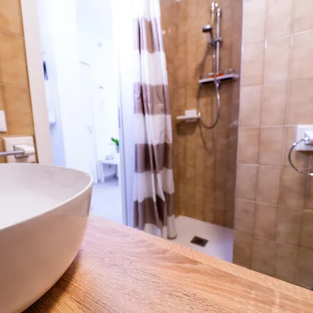 Appartamento 6 Posti Letto A Lignano Moderno Διαμέρισμα